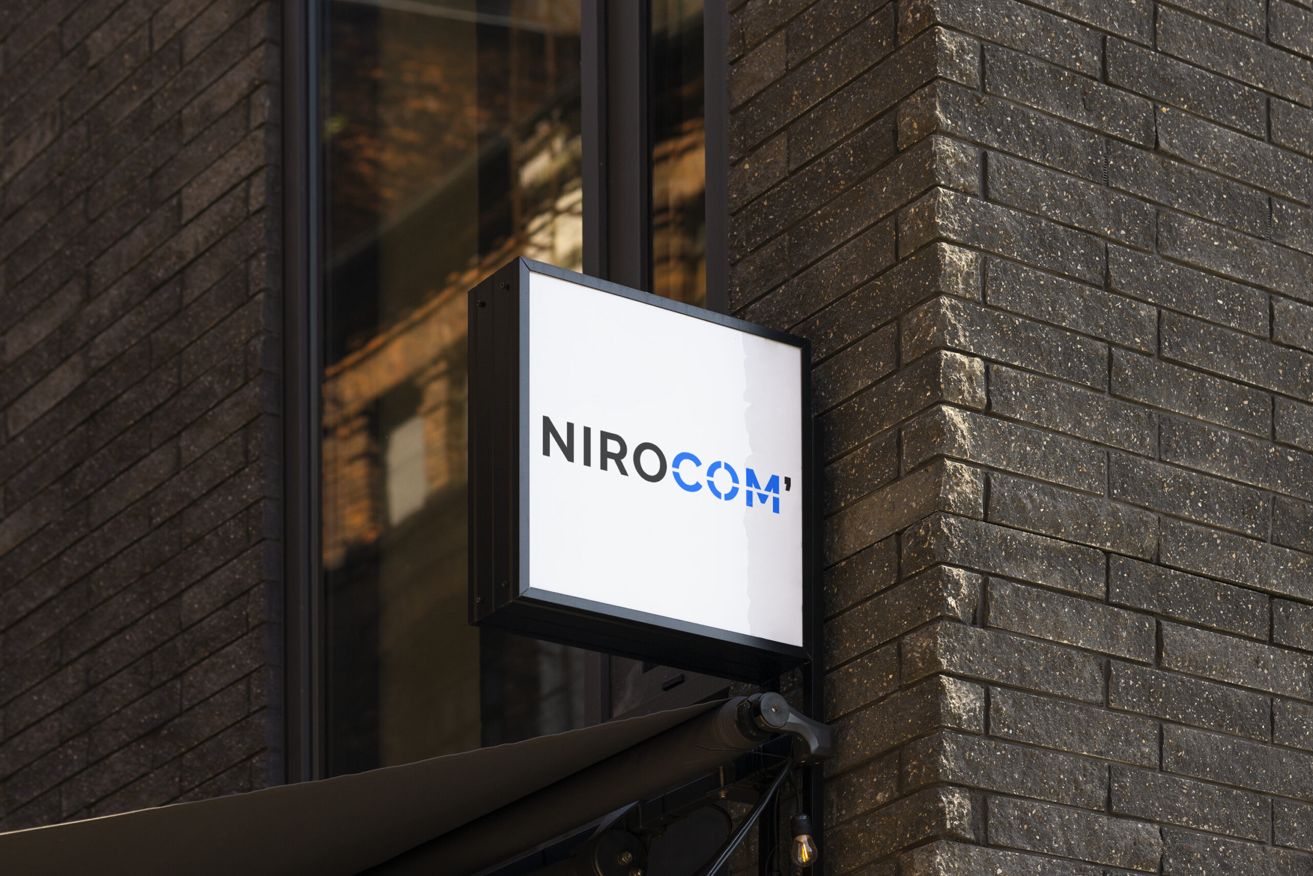 mockup nirocom